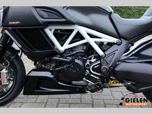 ducati - diavel-carbon
