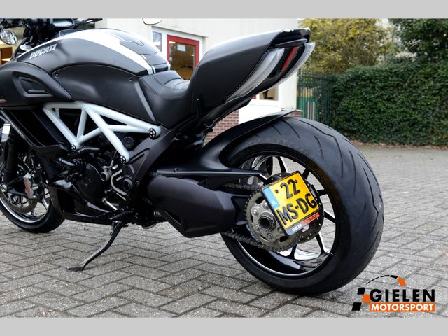 ducati - diavel-carbon