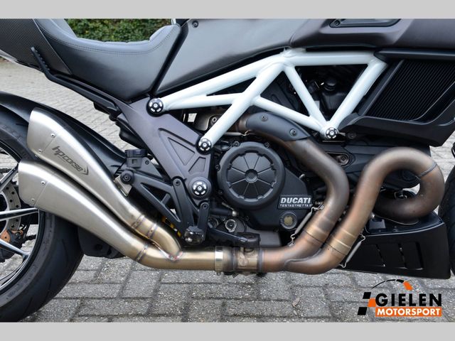 ducati - diavel-carbon