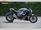 DUCATI DIAVEL CARBON