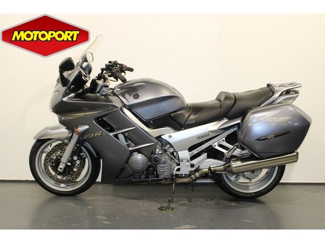 yamaha - fjr-1300
