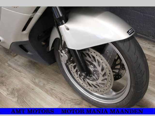 honda - st-1100-pan-european
