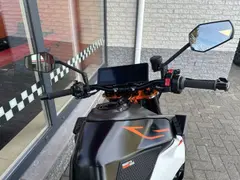KTM 990 Duke R 2025 occasion – foto 12 van 15