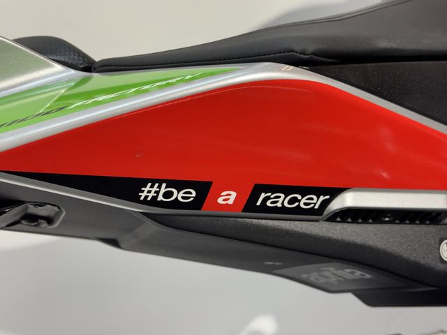 aprilia - tuono--v4-1100-factory