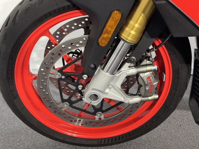 aprilia - tuono--v4-1100-factory