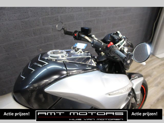 suzuki - b-king-1300