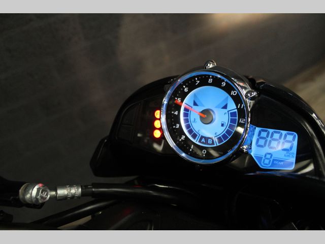 suzuki - b-king-1300