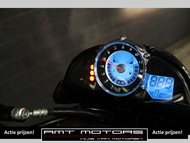 suzuki - b-king-1300