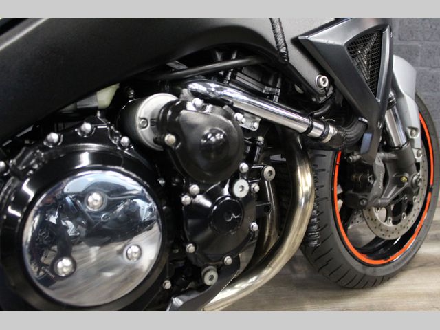 suzuki - b-king-1300