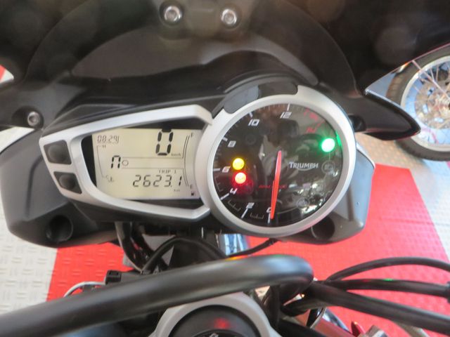 triumph - street-triple-r-abs