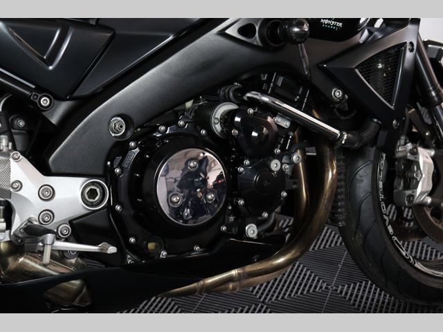 suzuki - b-king-1300