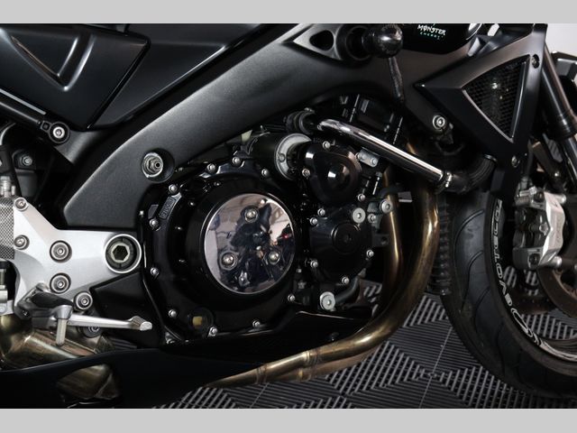 suzuki - b-king-1300