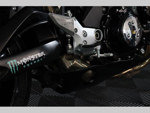 suzuki - b-king-1300