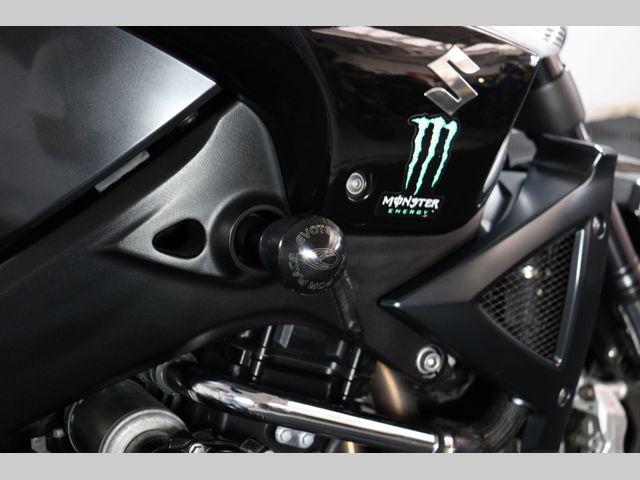 suzuki - b-king-1300