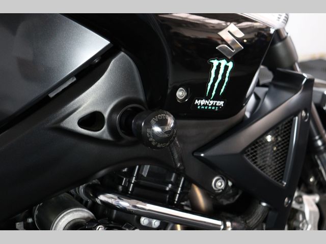 suzuki - b-king-1300