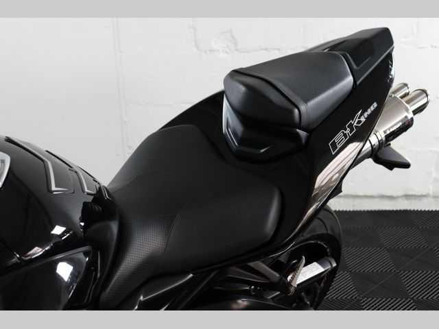 suzuki - b-king-1300