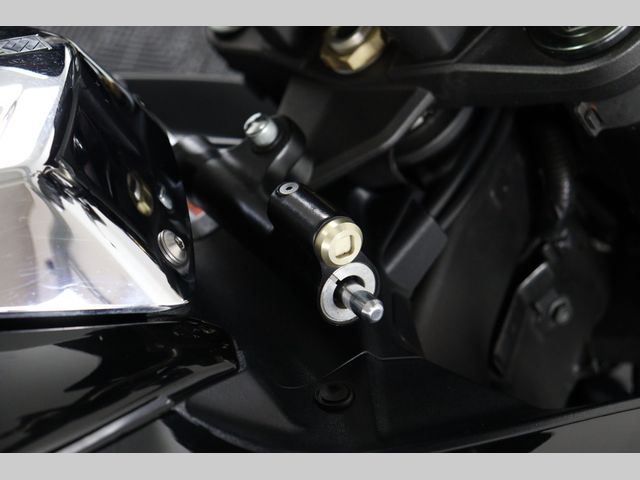 suzuki - b-king-1300