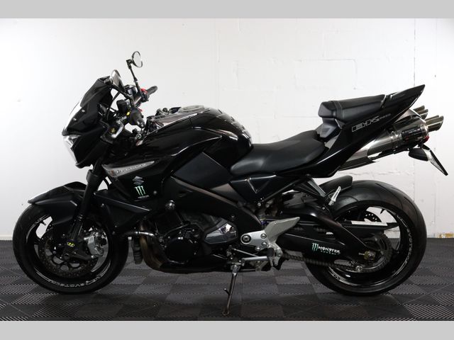 suzuki - b-king-1300