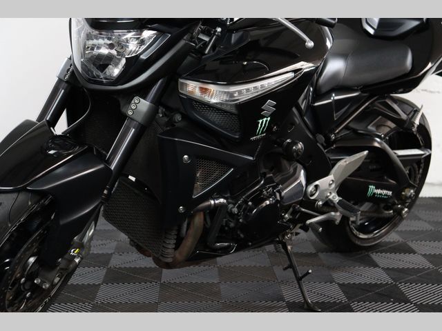 suzuki - b-king-1300