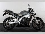 SUZUKI GSR 600