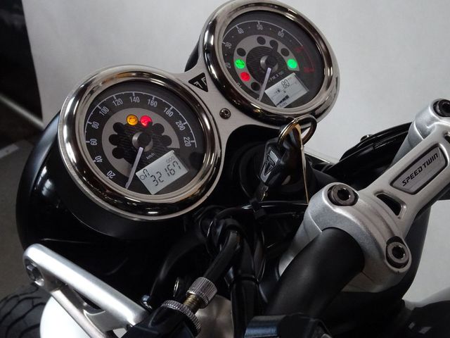 triumph - speed-twin-1200