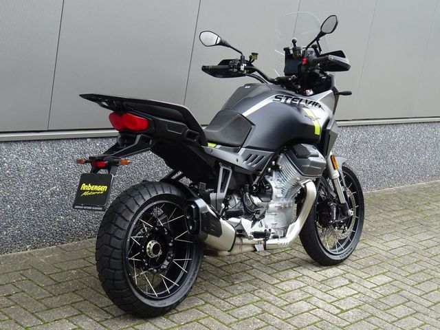 moto-guzzi - stelvio