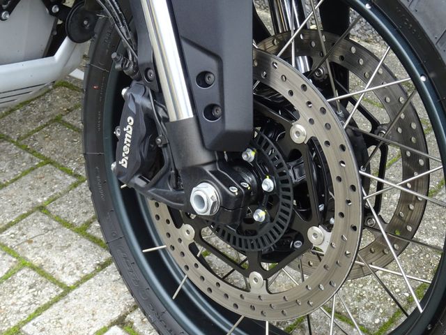 moto-guzzi - stelvio