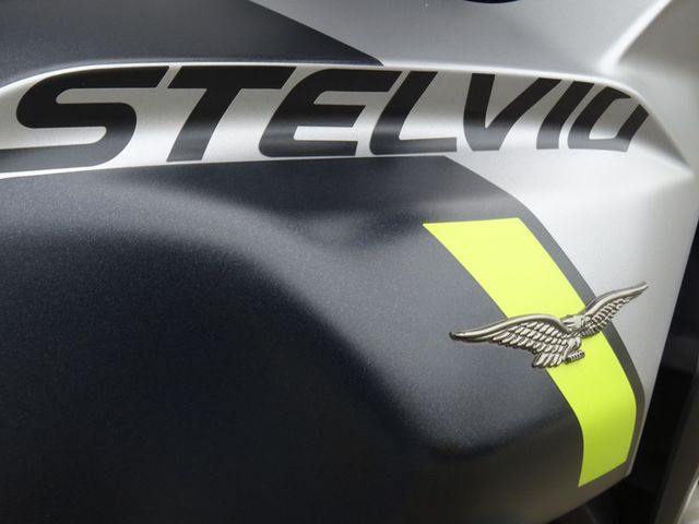 moto-guzzi - stelvio