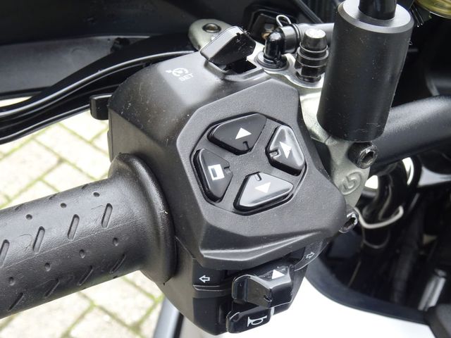 moto-guzzi - stelvio