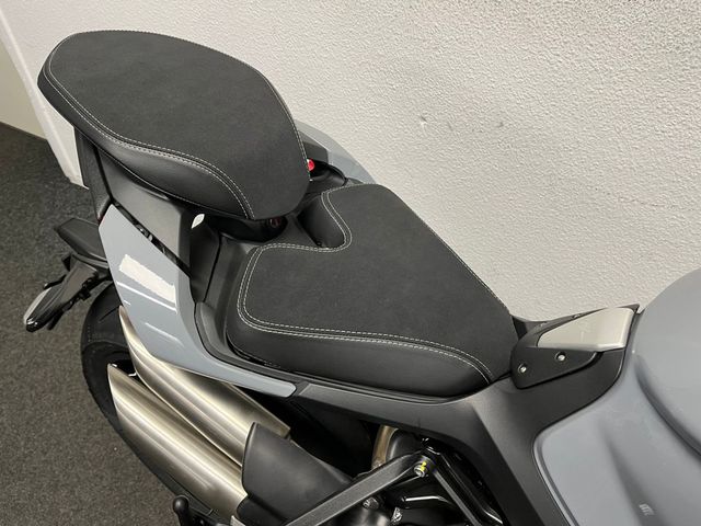 mv-agusta - brutale-1000-rs