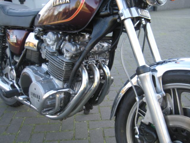 yamaha - xs-750-se