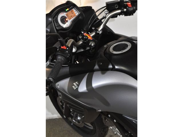 suzuki - v-strom-650-abs