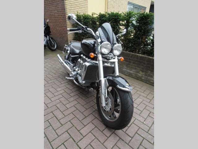 triumph - rocket-iii