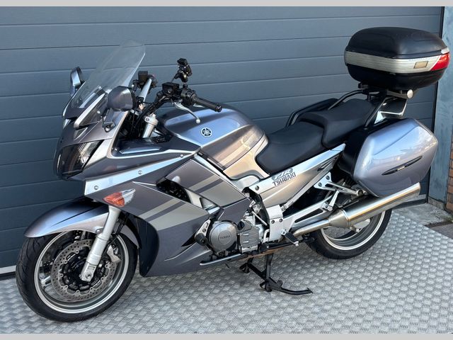 yamaha - fjr-1300