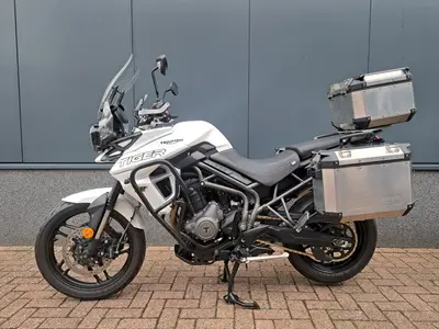 TRIUMPH TIGER 800 XRX – foto 2