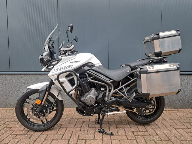 triumph - tiger-800-xrx