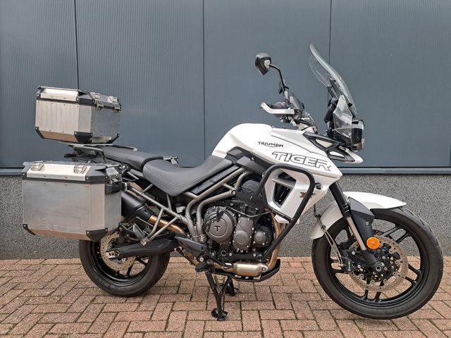 triumph - tiger-800-xrx