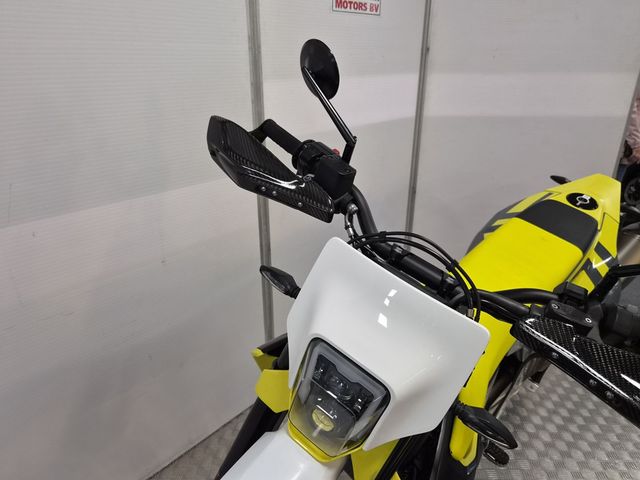 husqvarna - 701-supermoto