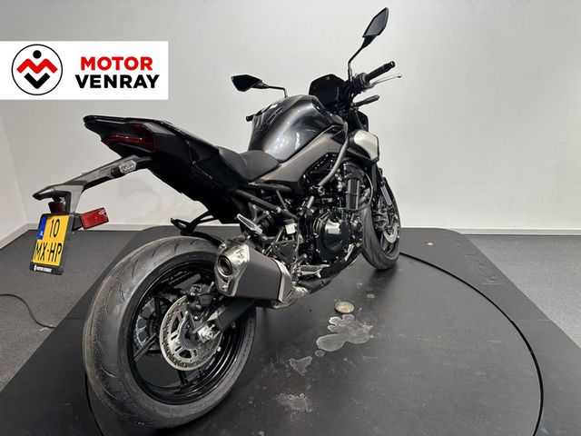 kawasaki - z900