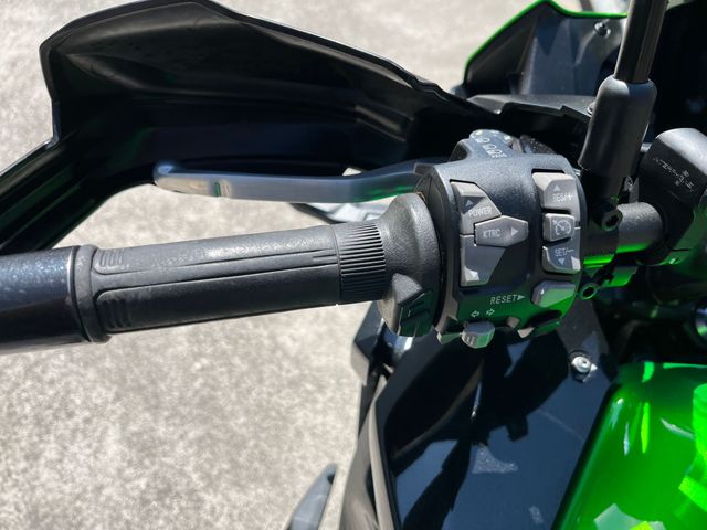 kawasaki - versys-1000-abs