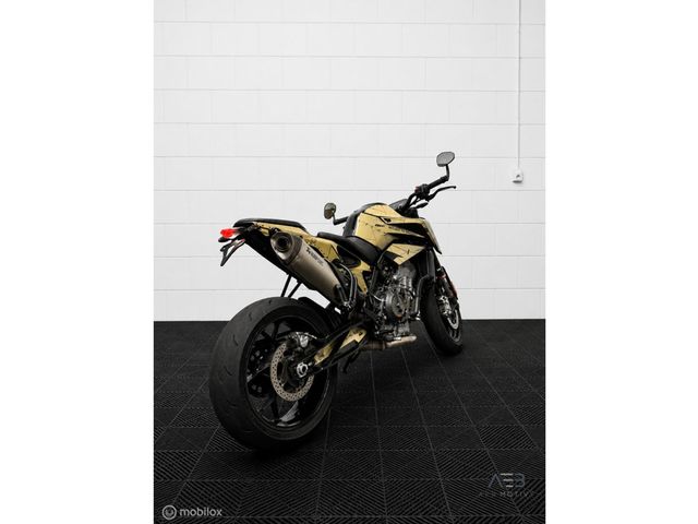 ktm - 890-duke-r