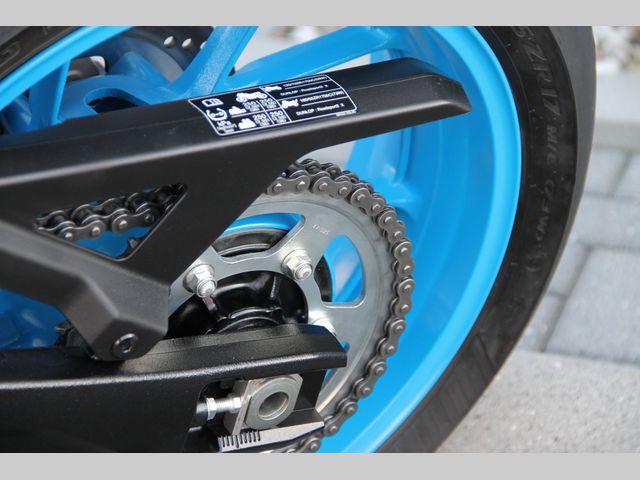 suzuki - gsx-8s