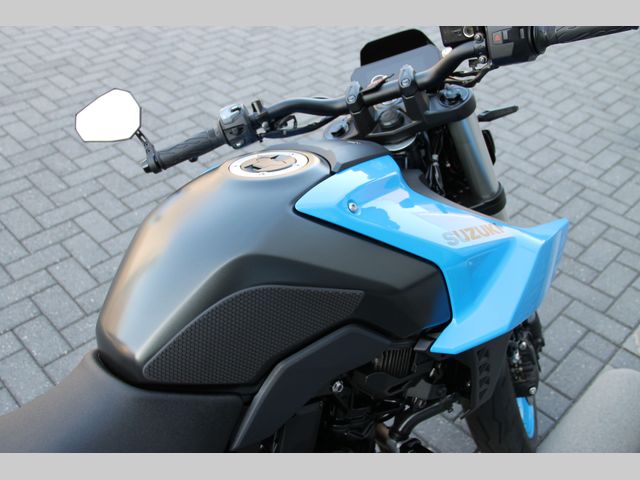 suzuki - gsx-8s