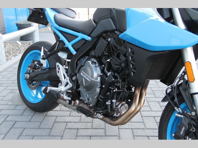 suzuki - gsx-8s