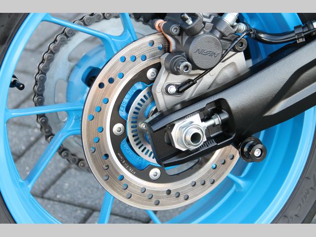 suzuki - gsx-8s