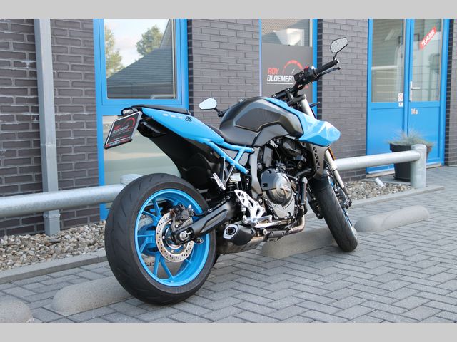 suzuki - gsx-8s