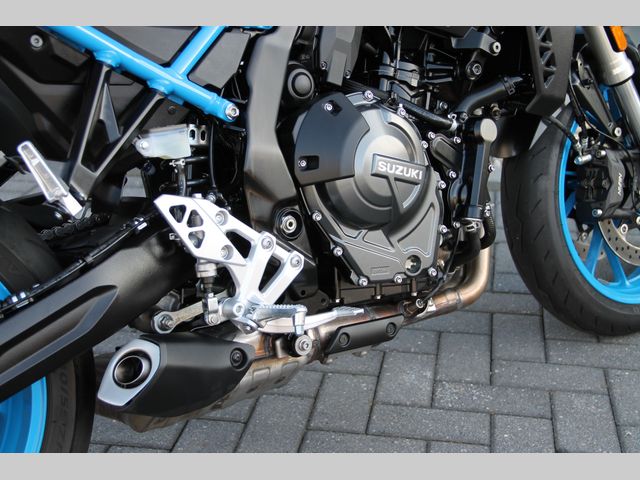 suzuki - gsx-8s