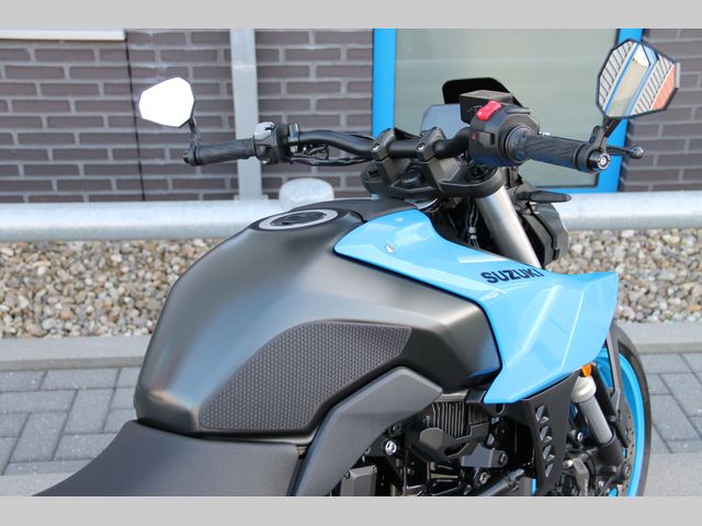 suzuki - gsx-8s
