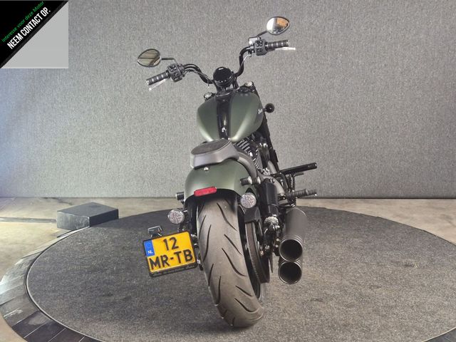 indian - chief-bobber-dark-horse