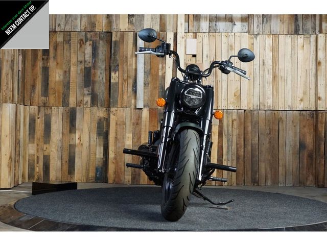 indian - chief-bobber-dark-horse
